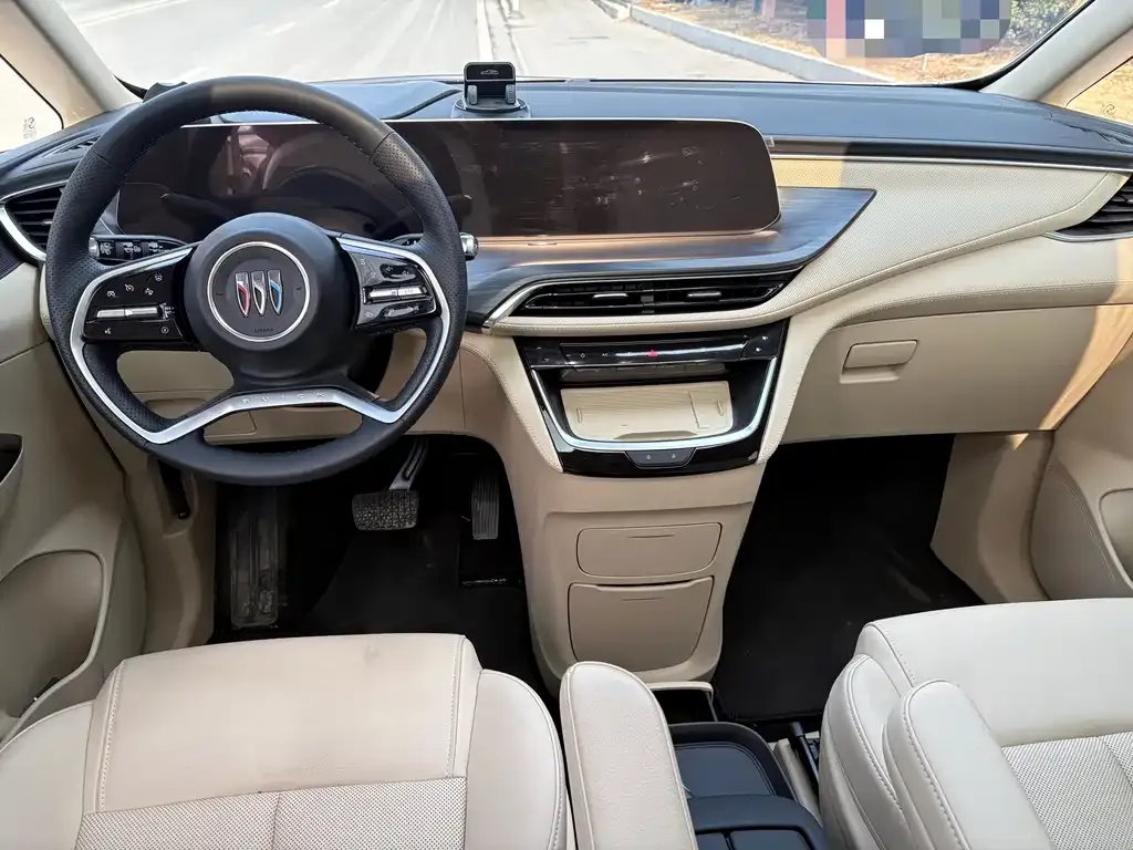 Buick GL8 Hybrid — фото 5