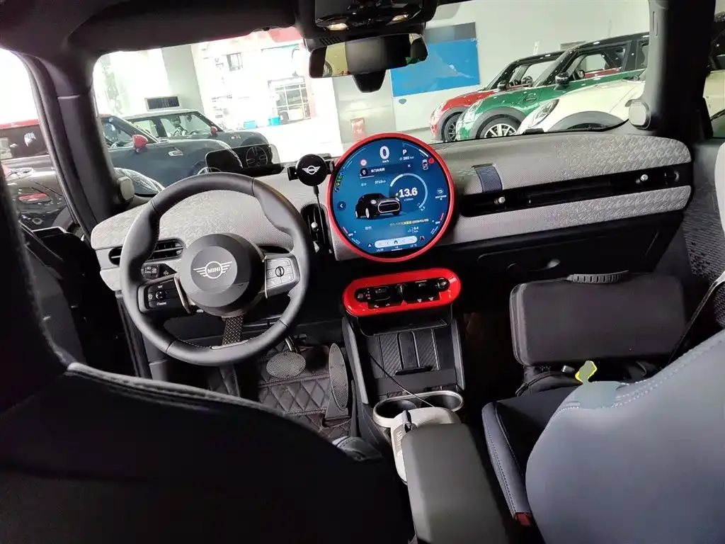 MINI Cooper (3-door) 2025 из CN, фото 8