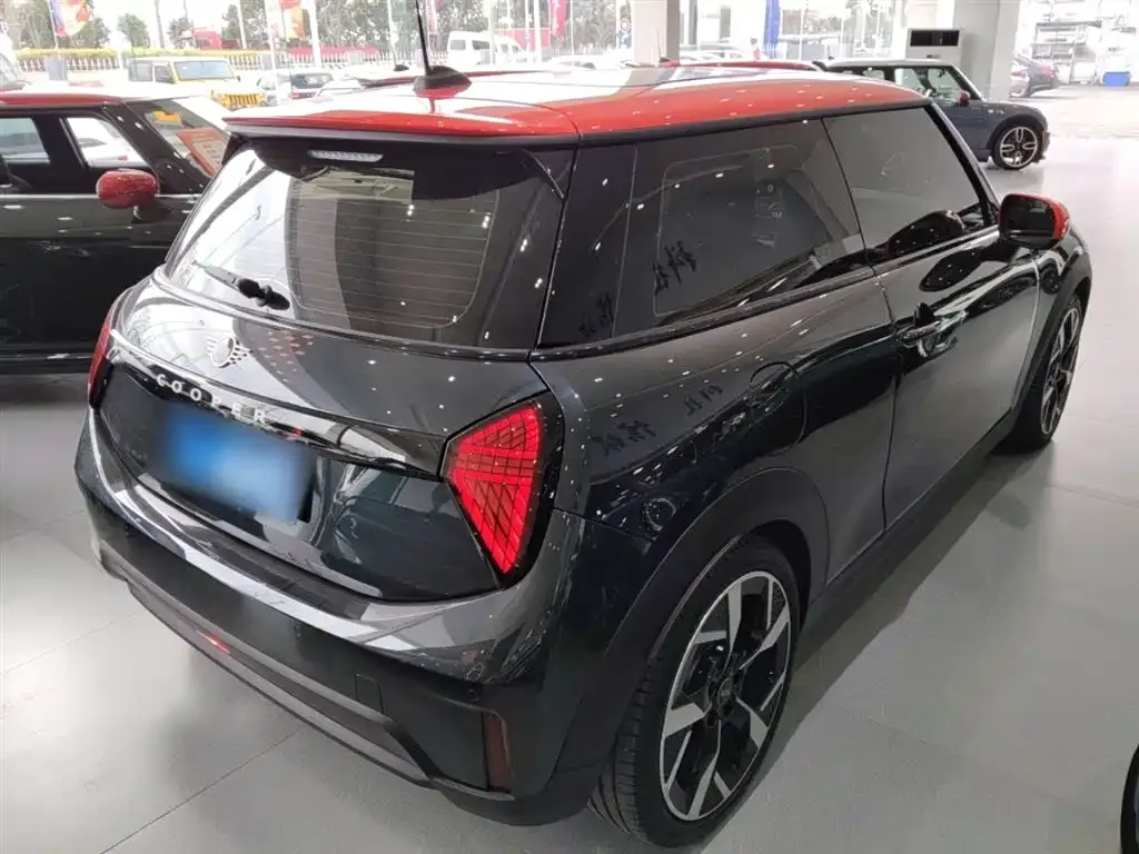 MINI Cooper (3-door) 2025 из CN, фото 7
