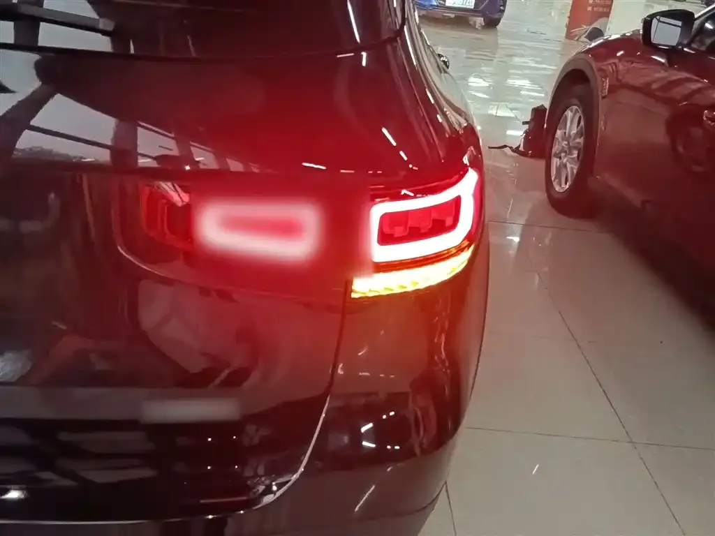 Mercedes-Benz GLB 2023 из CN, фото 2