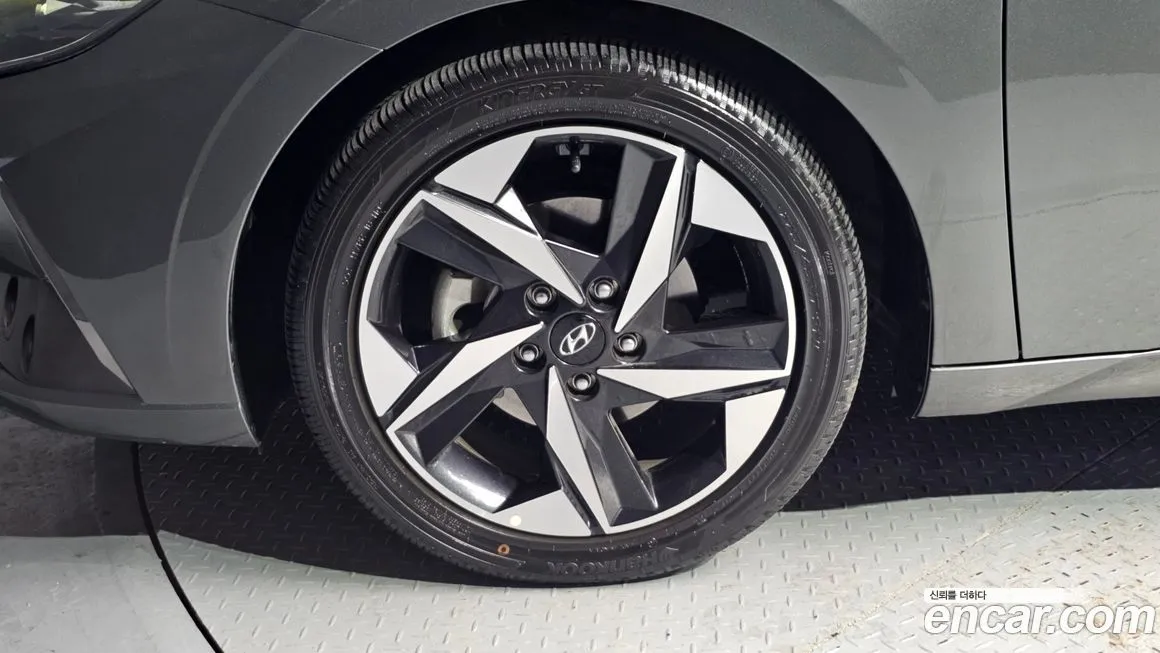 Hyundai AVANTE — фото 8