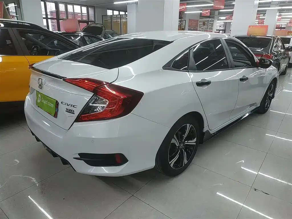 Honda Civic 2021 из CN, фото 6