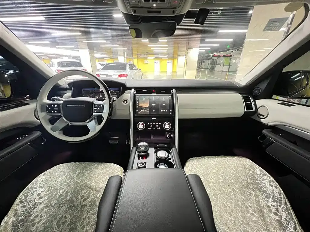 Land Rover Discovery 2023 из CN, фото 8