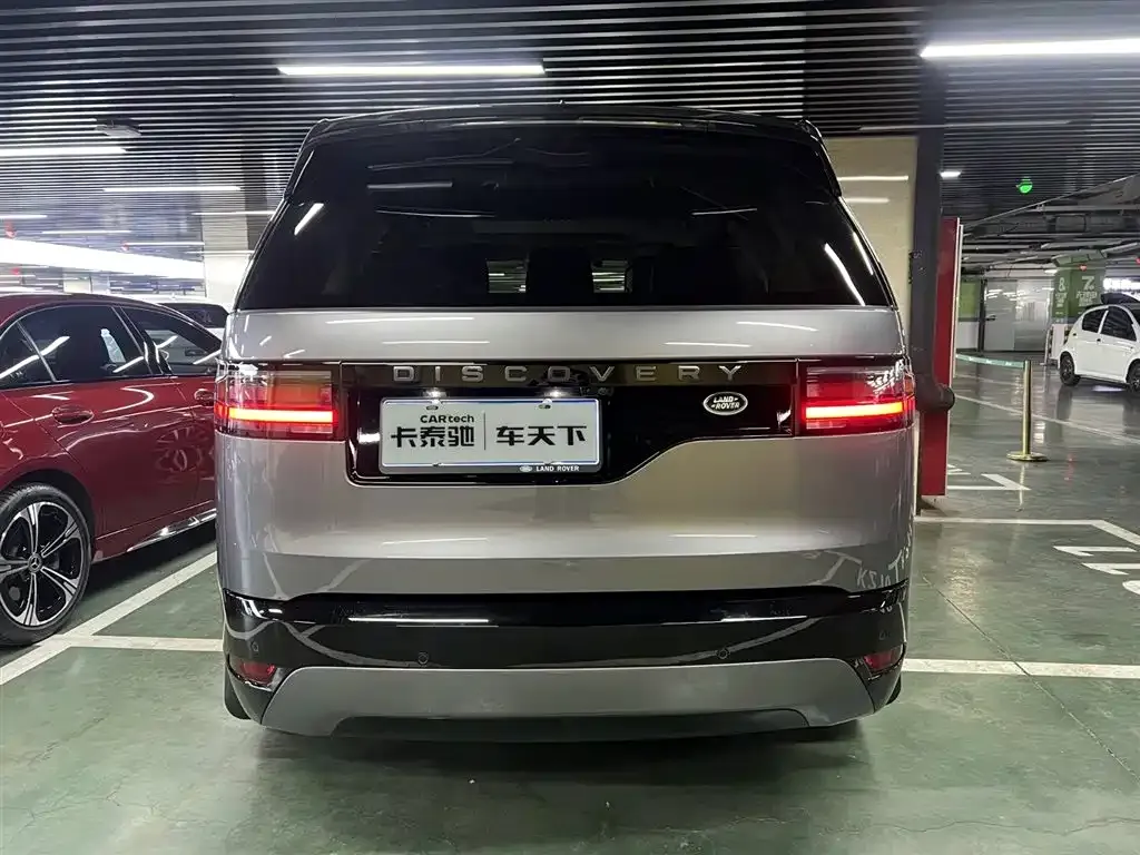 Land Rover Discovery 2023 из CN, фото 6