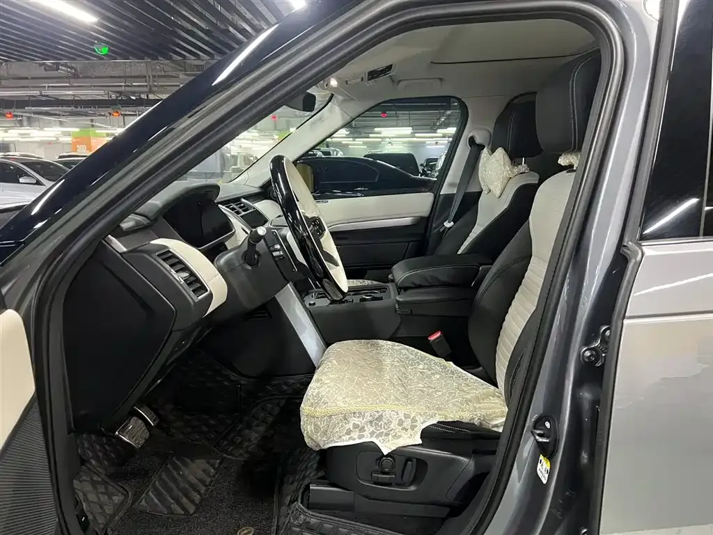Land Rover Discovery 2023 из CN, фото 4