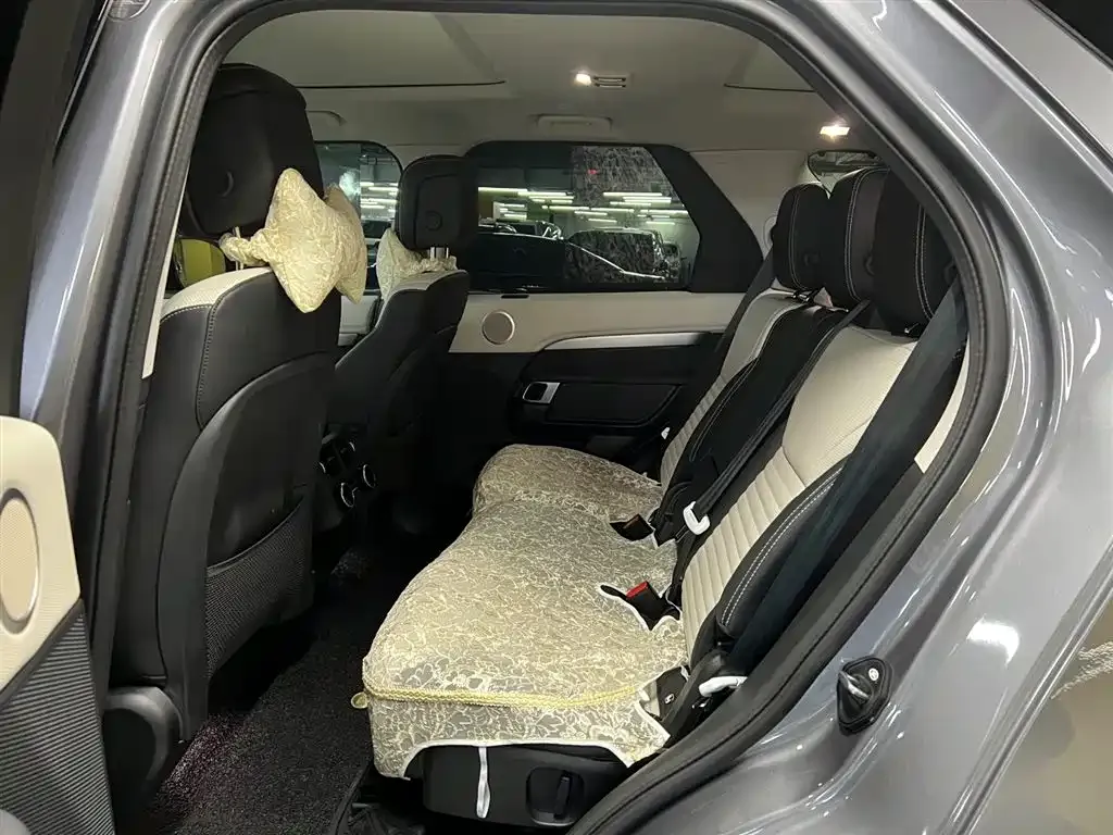 Land Rover Discovery 2023 из CN, фото 3