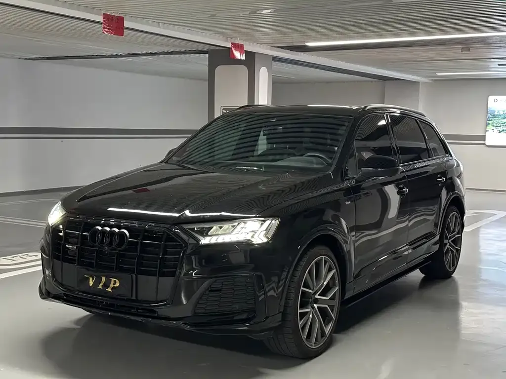 Audi Q7 2023 из CN, фото 1