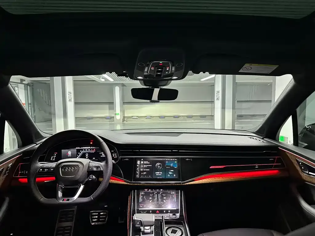 Audi Q7 2023 из CN, фото 6