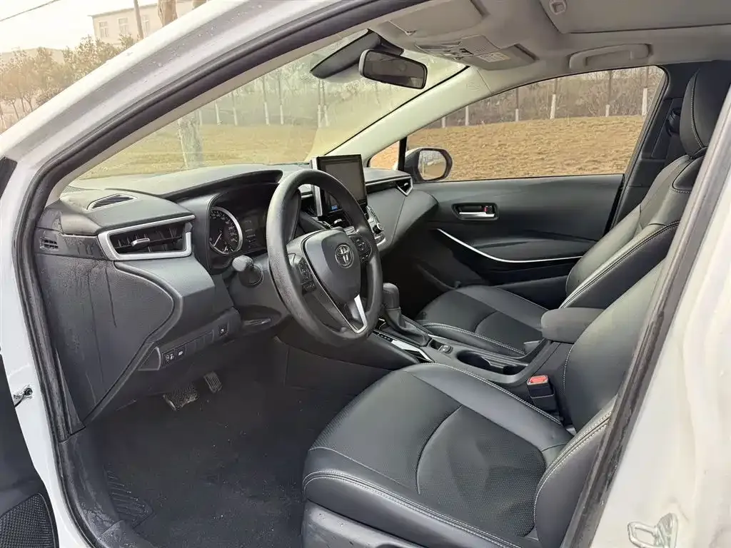 Toyota Corolla 2023 из CN, фото 3
