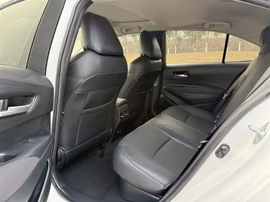 Toyota Corolla 2023 из CN, фото 4