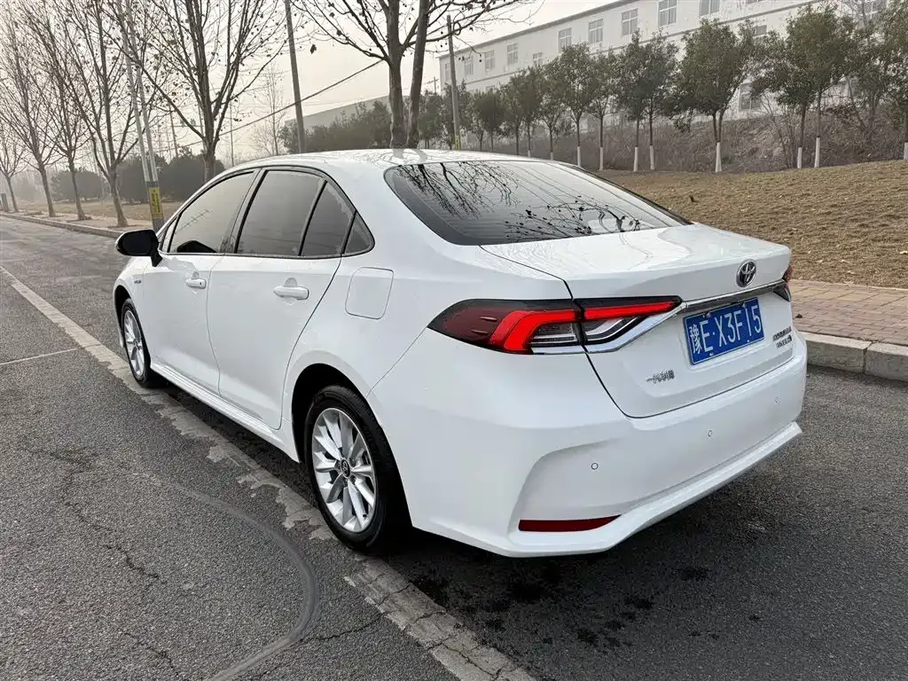 Toyota Corolla 2023 из CN, фото 9