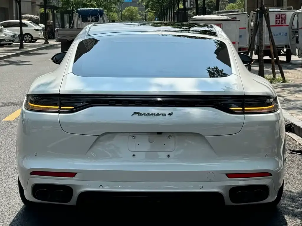 Porsche Panamera Hybrid 2023 из CN, фото 6