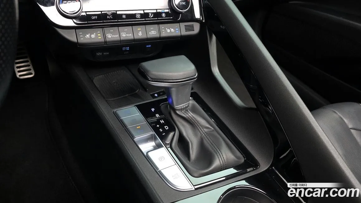 Hyundai AVANTE — фото 3