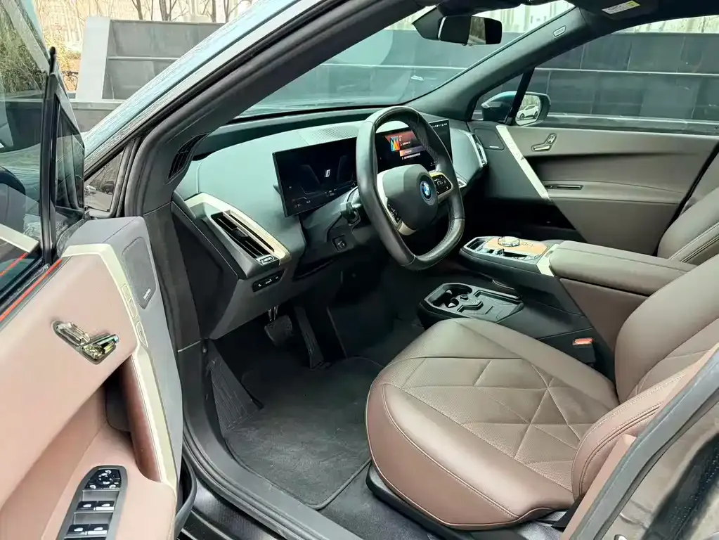 BMW iX 2023 из CN, фото 3