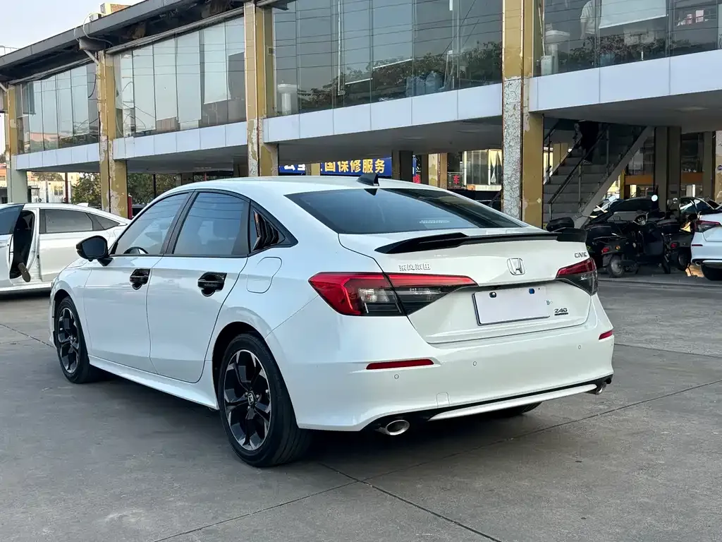 Honda Civic — фото 6