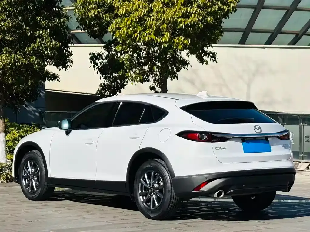 Mazda CX-4 — фото 2