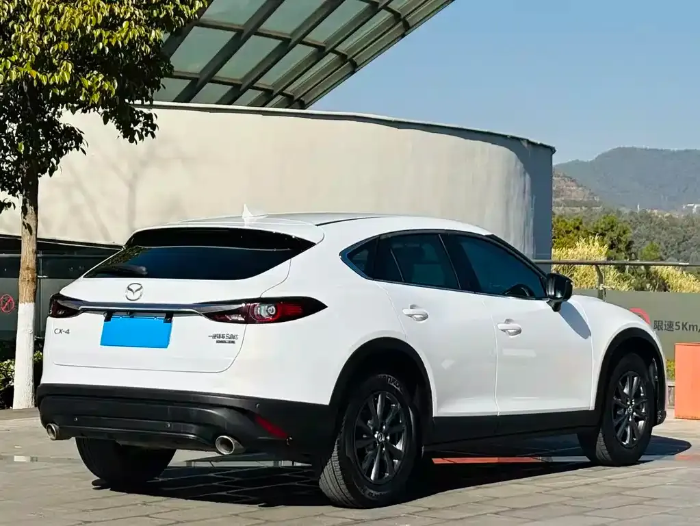Mazda CX-4 — фото 8