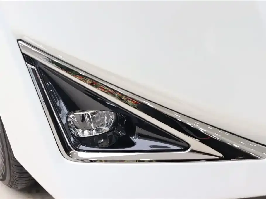 Toyota Vellfire — фото 2