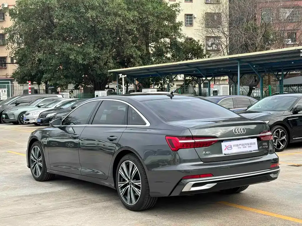 Audi A6L 2025 из CN, фото 4