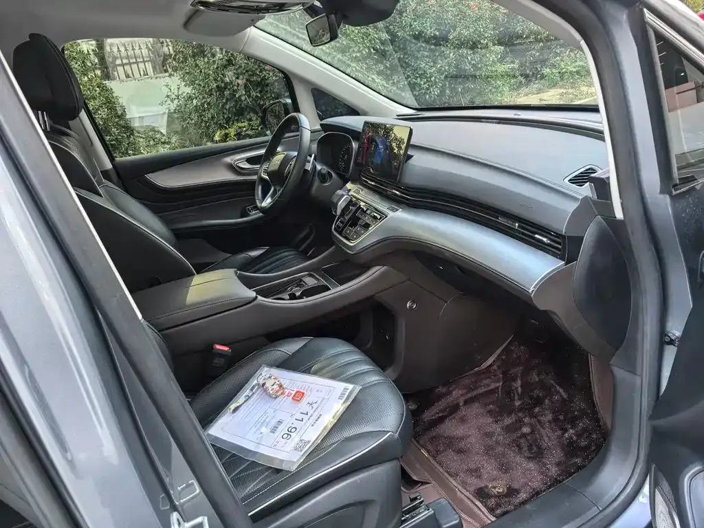 Roewe iMAX8 2021 из CN, фото 3