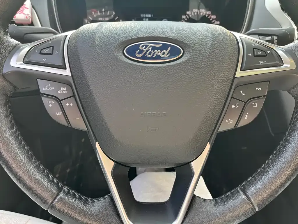 Ford Mondeo 2021 из CN, фото 3