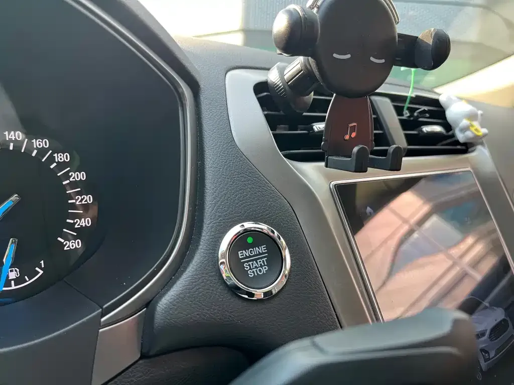 Ford Mondeo 2021 из CN, фото 6