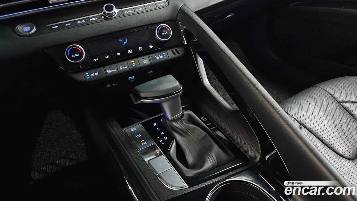 Hyundai AVANTE — фото 8