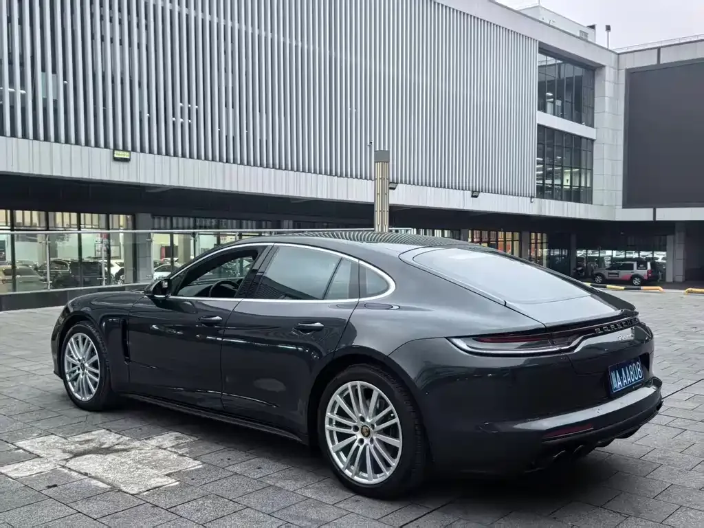 Porsche Panamera — фото 10