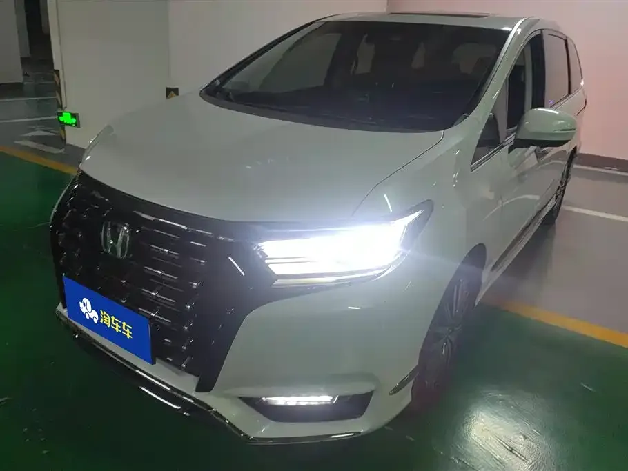 Honda Elysion 2022 из CN, фото 1