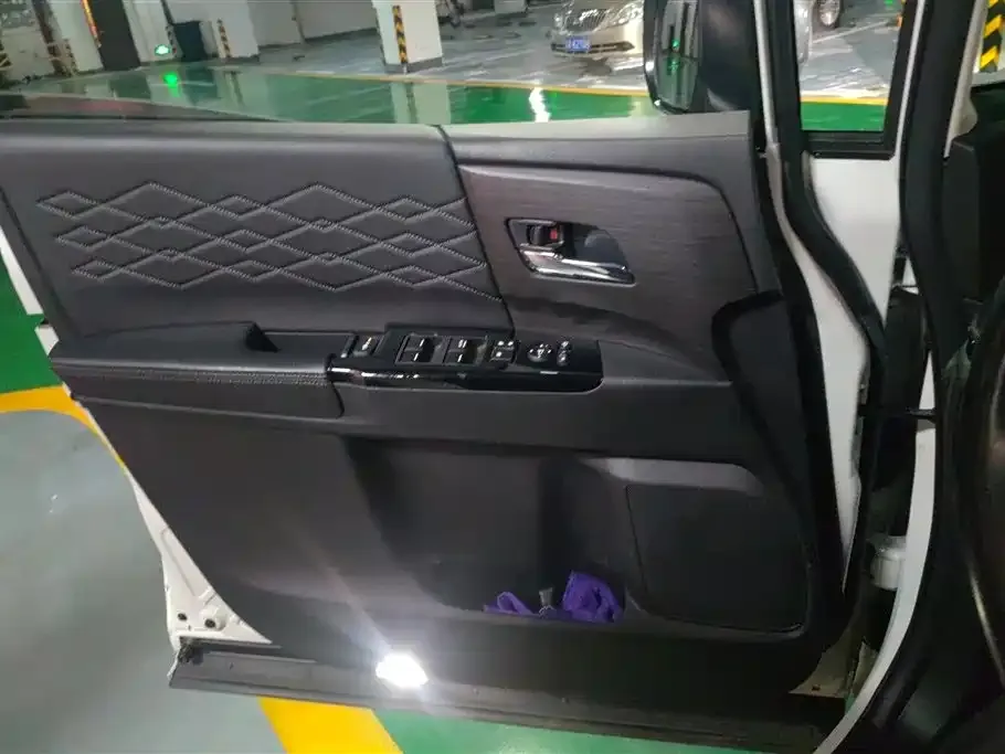 Honda Elysion 2022 из CN, фото 9