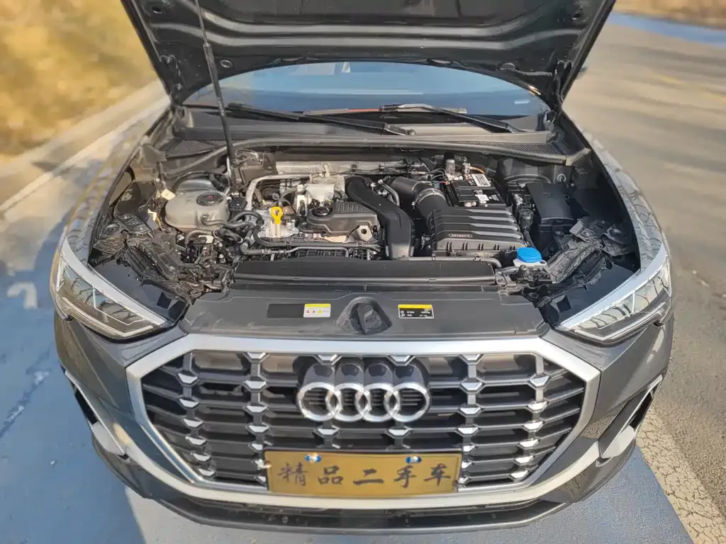 Audi Q3 — фото 7