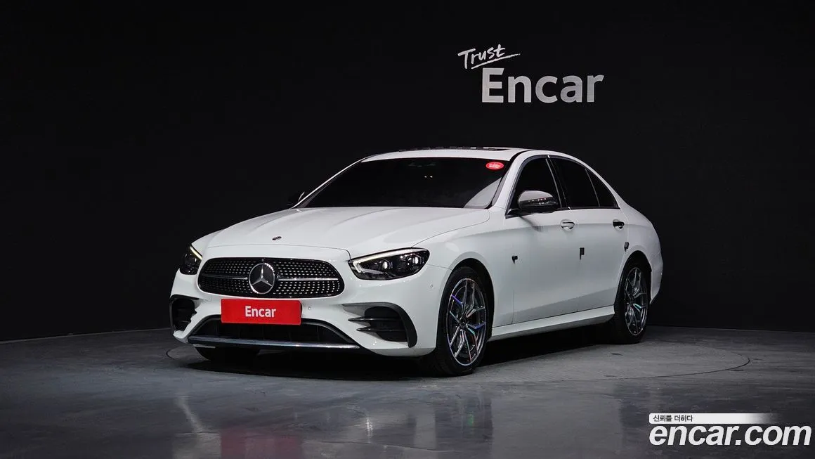 Mercedes-Benz E-Class — фото 1