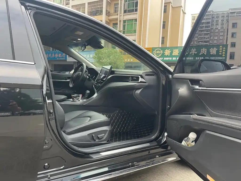 Toyota Camry 2024 из CN, фото 8