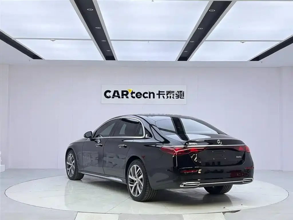 Mercedes-Benz E-Class 2024 из CN, фото 5