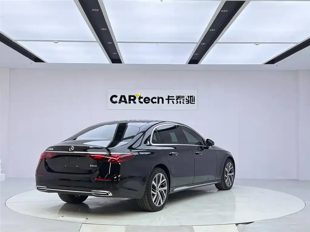 Mercedes-Benz E-Class 2024 из CN, фото 3