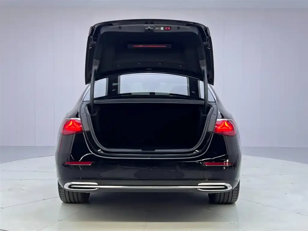 Mercedes-Benz E-Class 2024 из CN, фото 2