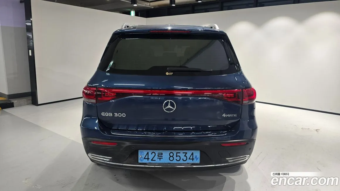 Mercedes-Benz EQB — фото 5