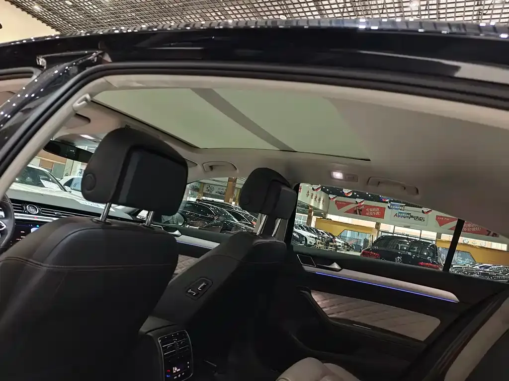 Volkswagen Magotan 2023 из CN, фото 3