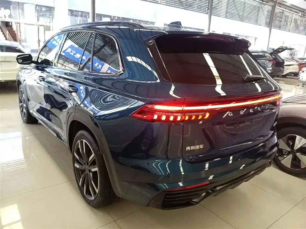 Geely Xingyue L — фото 10