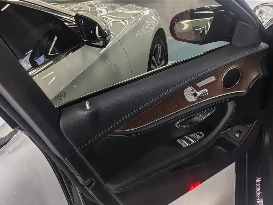 Mercedes-Benz E-Class 2021 из CN, фото 8