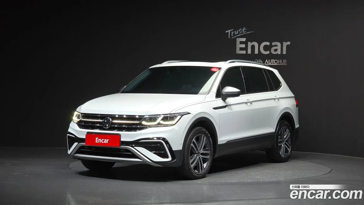 Volkswagen Tiguan — фото 1