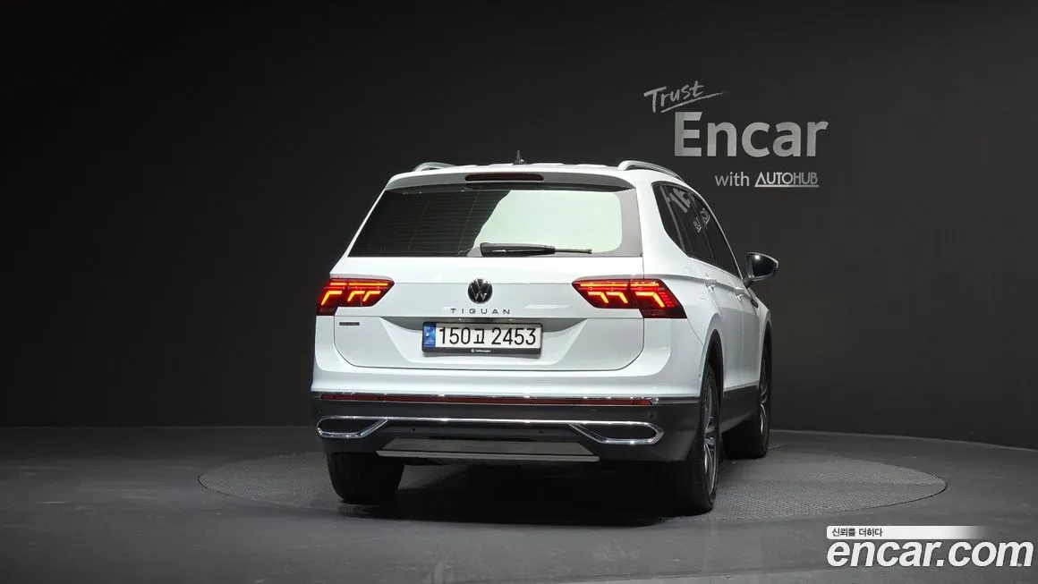 Volkswagen Tiguan — фото 6