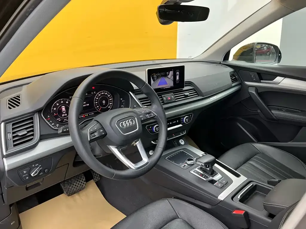 Audi Q5L 2021 из CN, фото 4