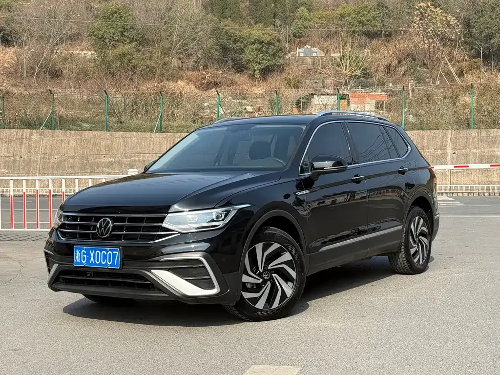 Volkswagen Tiguan L 2024 из CN, фото 1