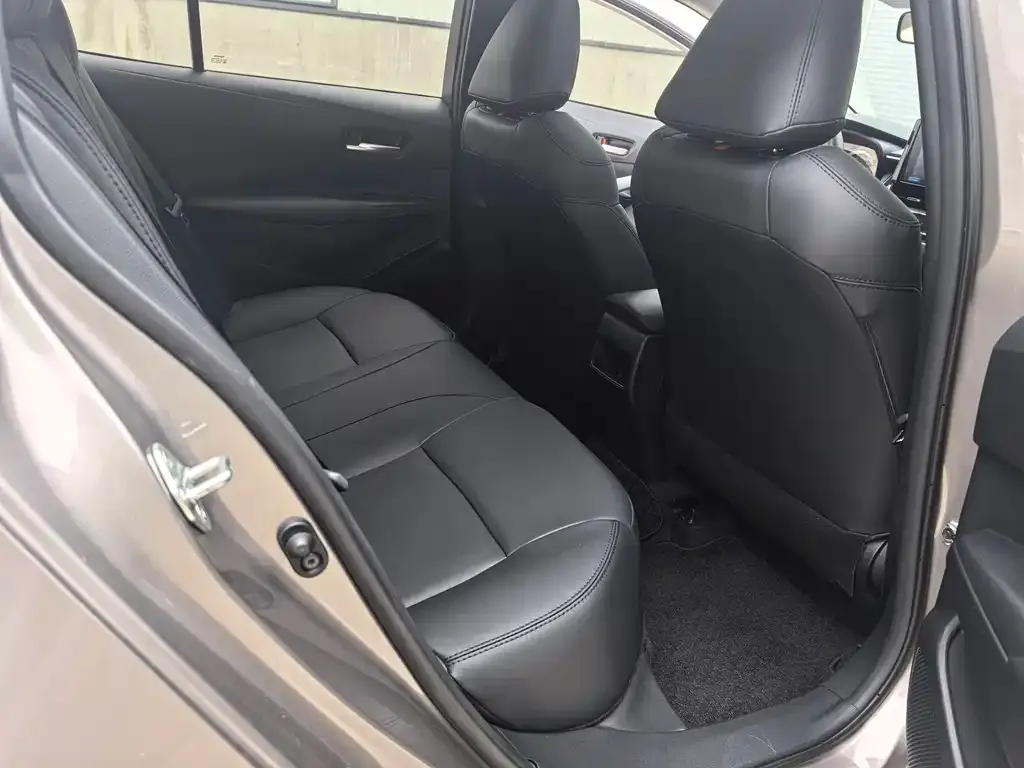 Toyota Corolla 2021 из CN, фото 2