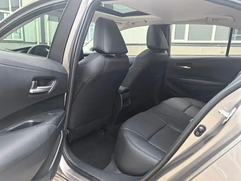 Toyota Corolla 2021 из CN, фото 3