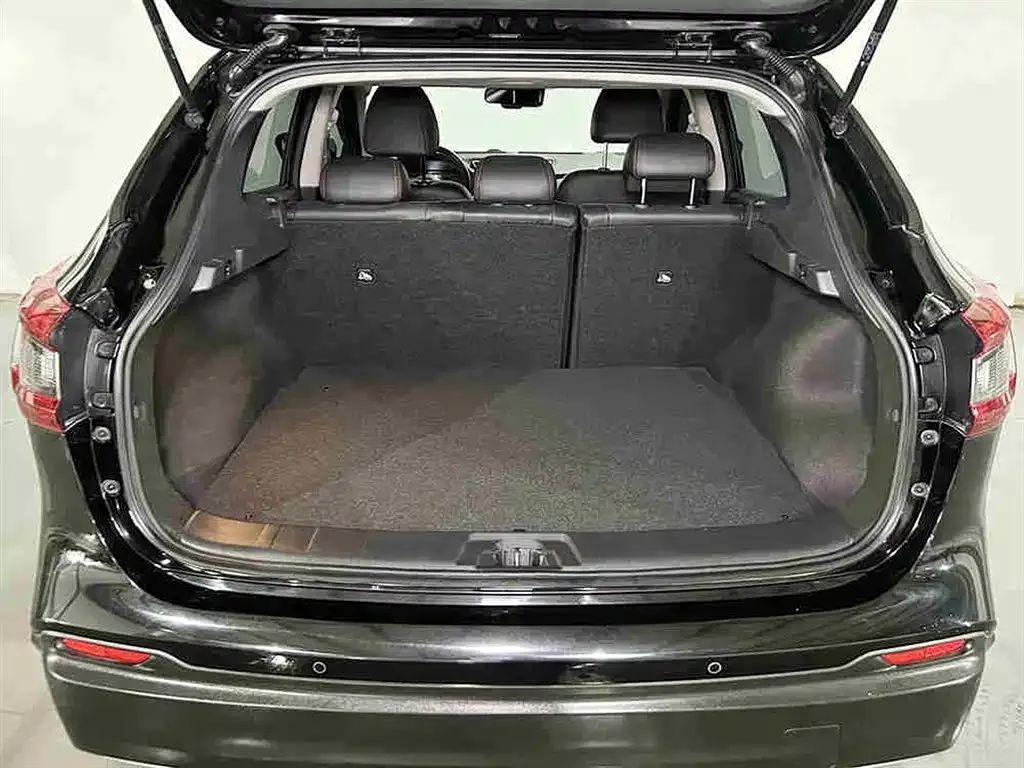 Nissan Qashqai — фото 2