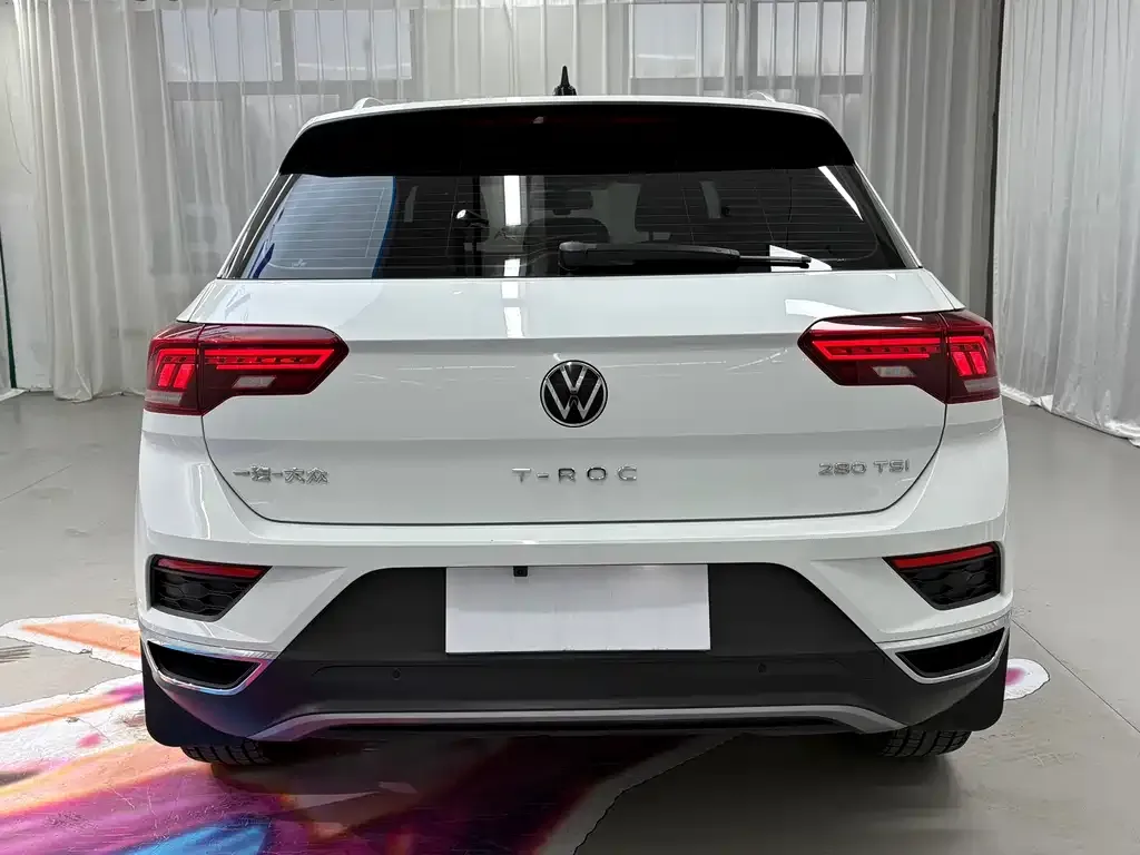 Volkswagen T-Roc — фото 4