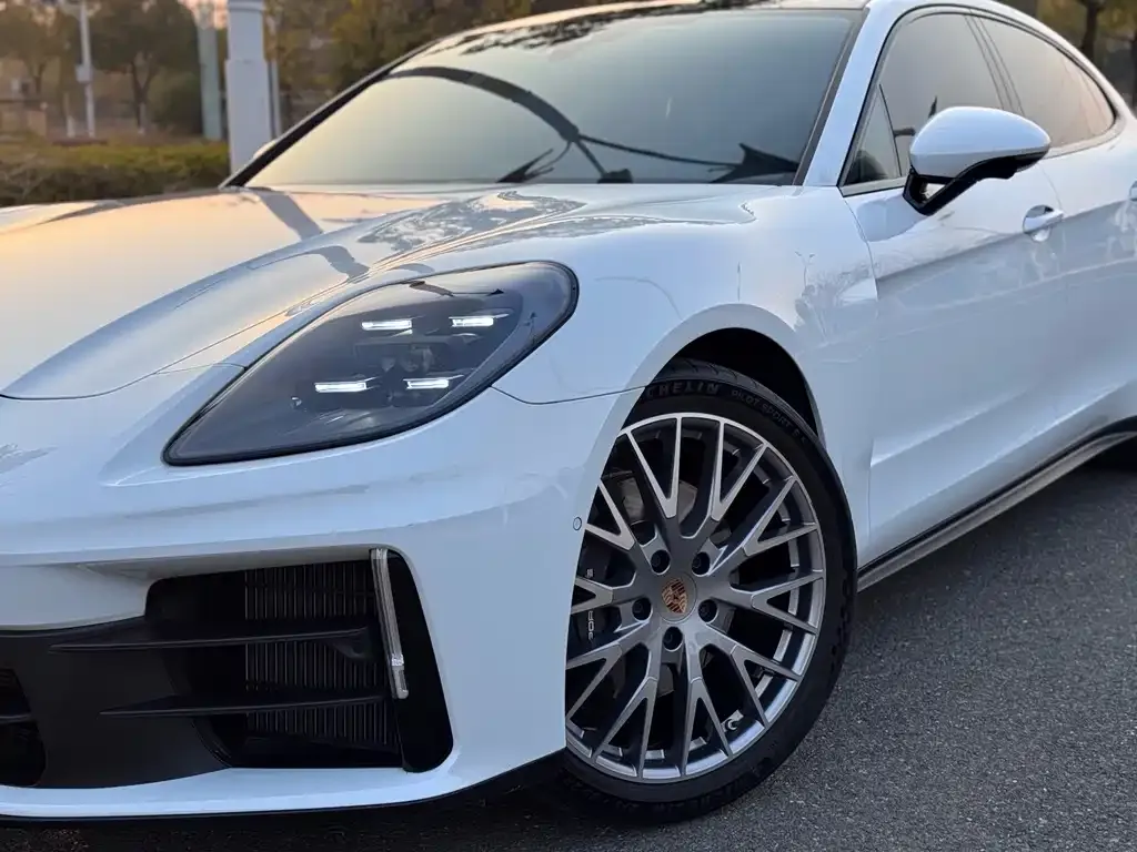 Porsche Panamera — фото 6