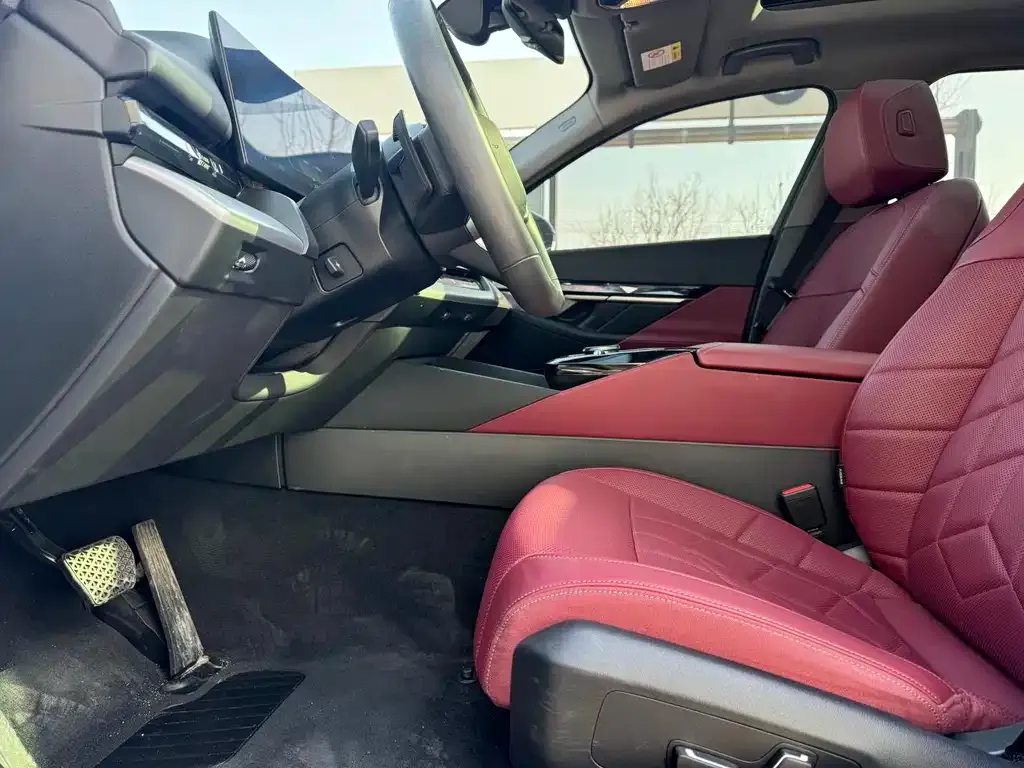 BMW i5 2025 из CN, фото 3